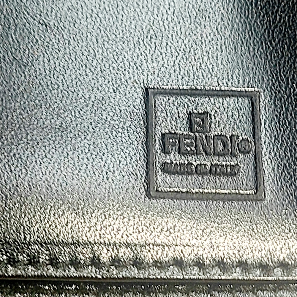 Fendi Leather Wallet On Chain - Picture 7 of 8